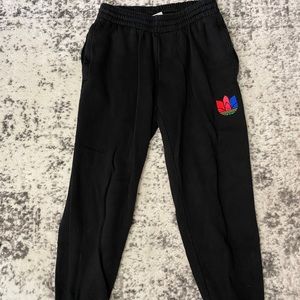 Adidas Sweatpants 💦👖